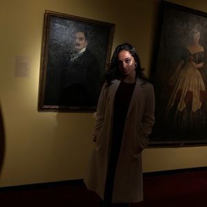 Meet your Posher, Carmela